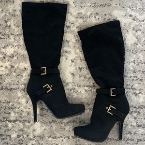 ❤️👢Gorgeous Black Suede Texture Stiletto Boots ❤️